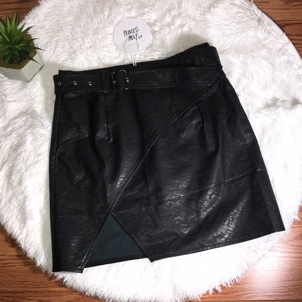 Faux leather skirt belted skirt Princess Polly size 6